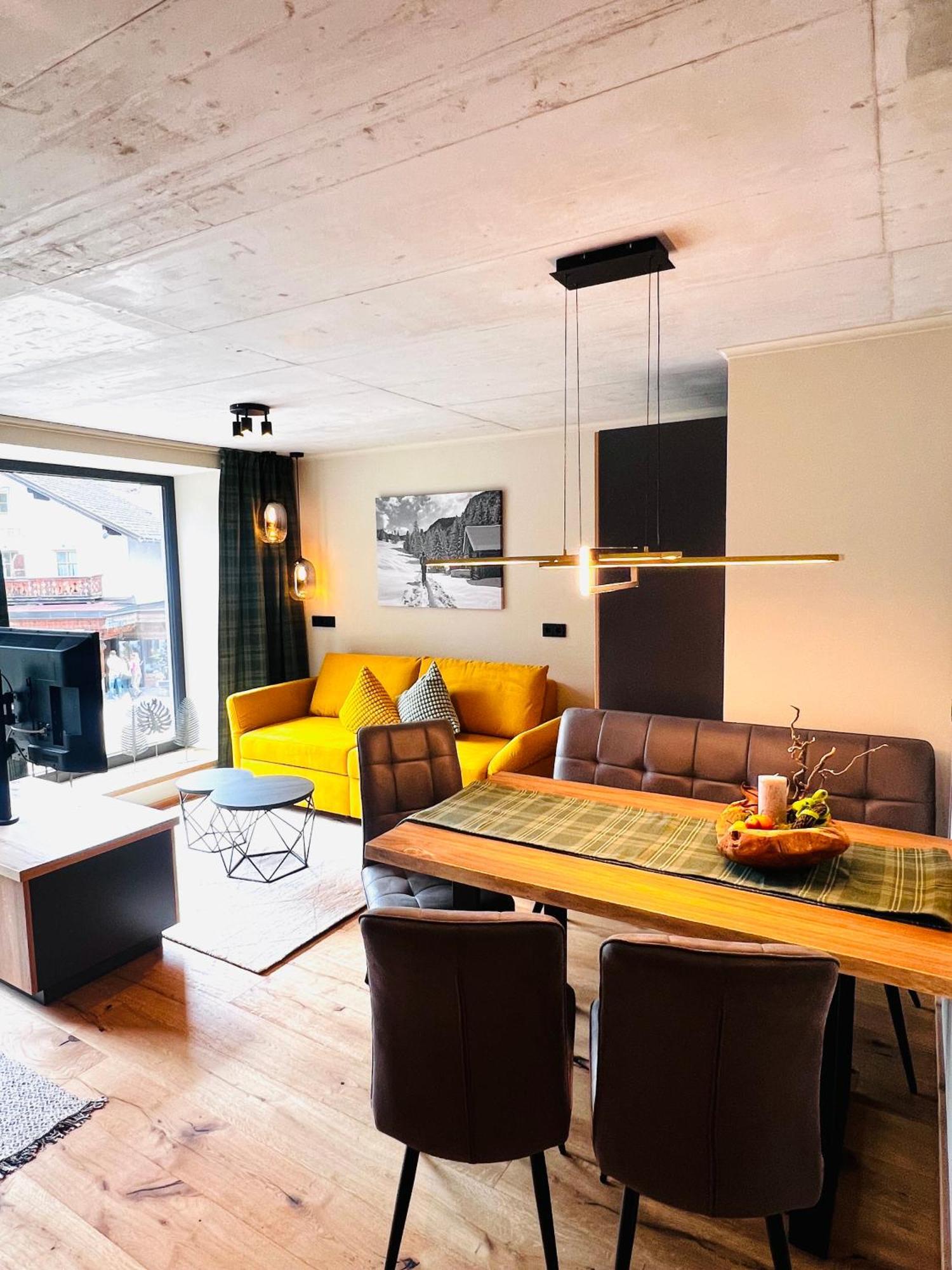 Hoisler'S Appartements Ehrwald Exterior photo